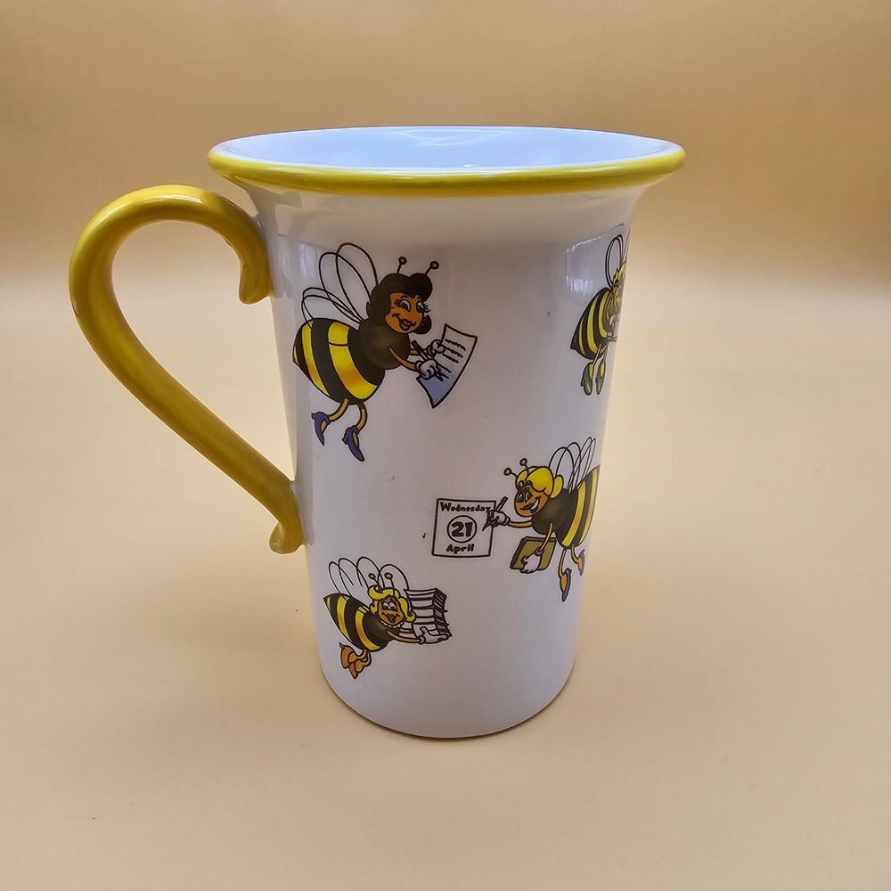 Teleflora Gift 1998 Bee Cartoon‎ Mug Yellow Handle White Yellow Rim